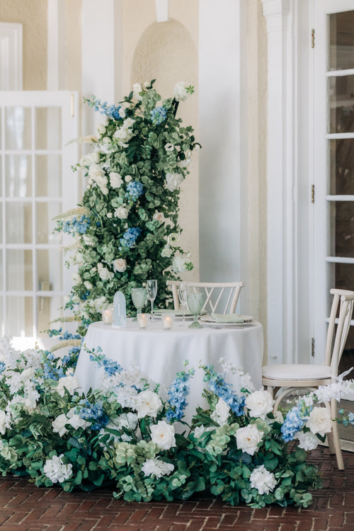 The Anastasia Aisle flowers