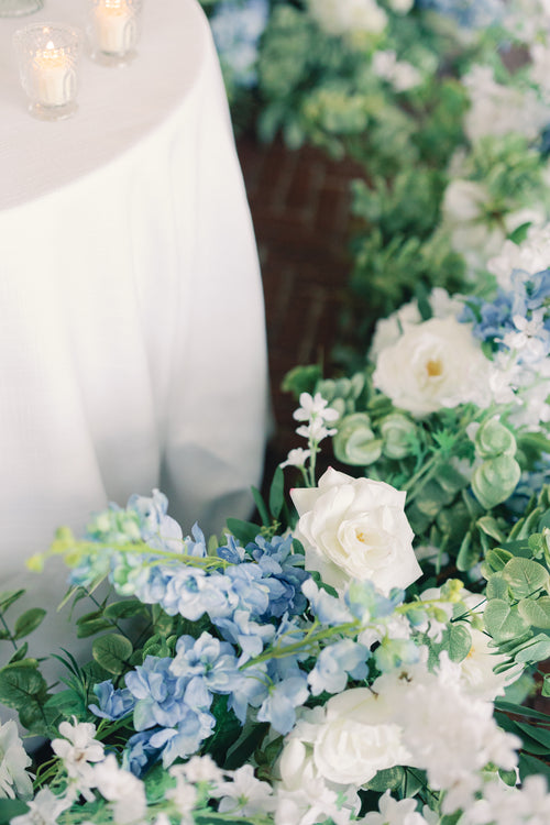 The Anastasia Aisle flowers